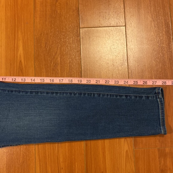 Madewell Medium wash 10” roadtripper skinny jean. Size 28 Great condition! - Picture 8 of 8